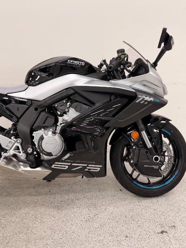 2025 CF MOTO 675 SR-R SPORTS