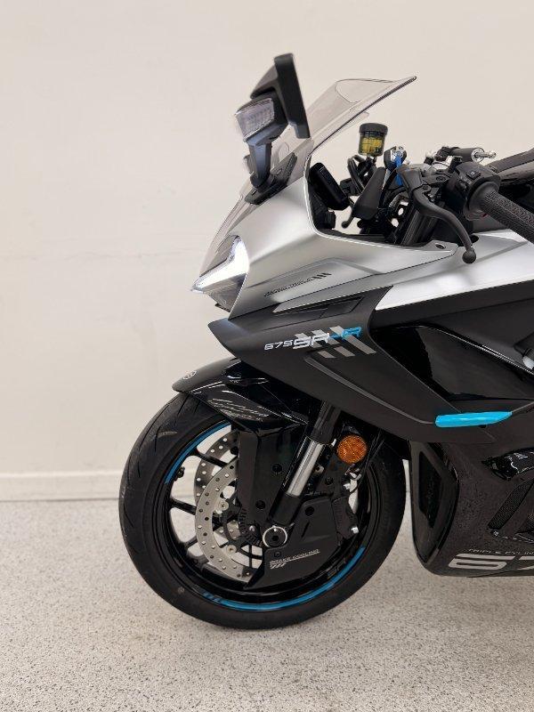 2025 CF MOTO 675 SR-R SPORTS