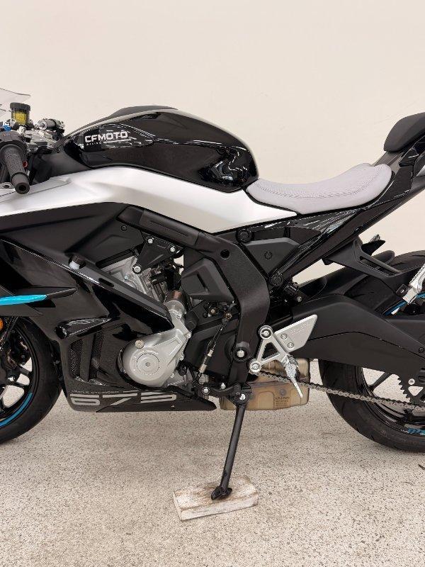 2025 CF MOTO 675 SR-R SPORTS