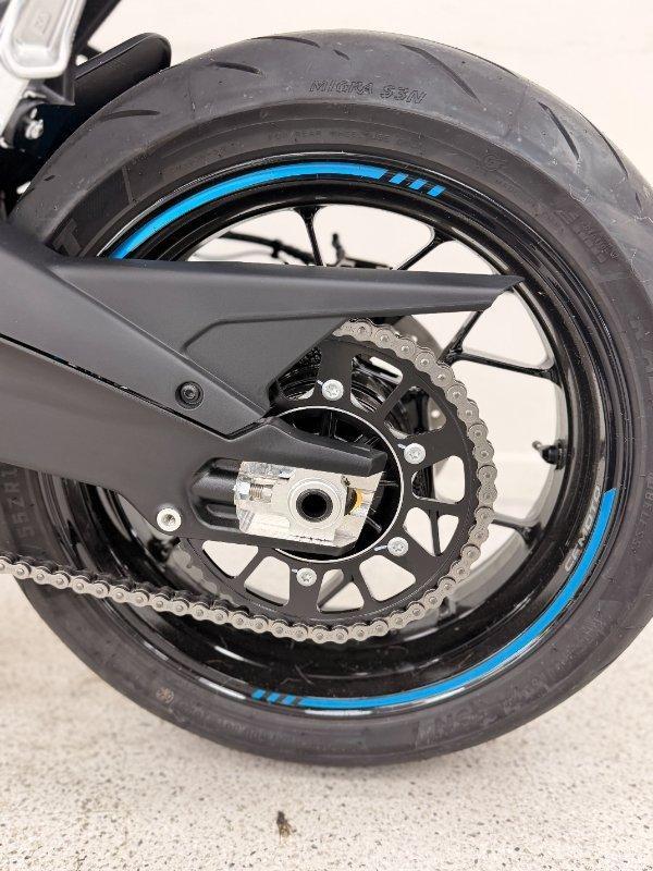 2025 CF MOTO 675 SR-R SPORTS