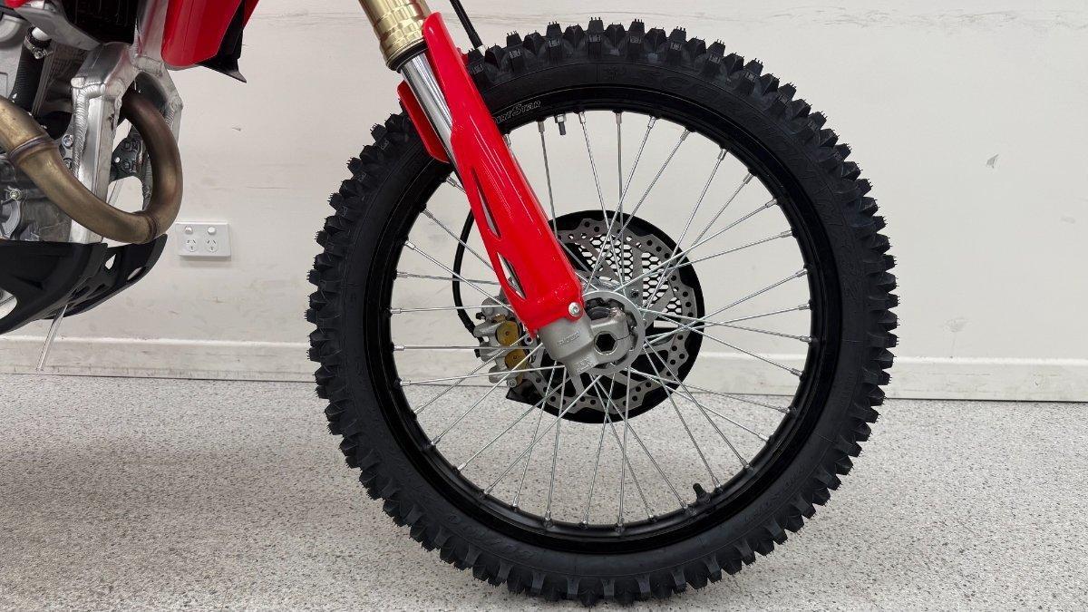 2025 HONDA CRF250R MOTOCROSS