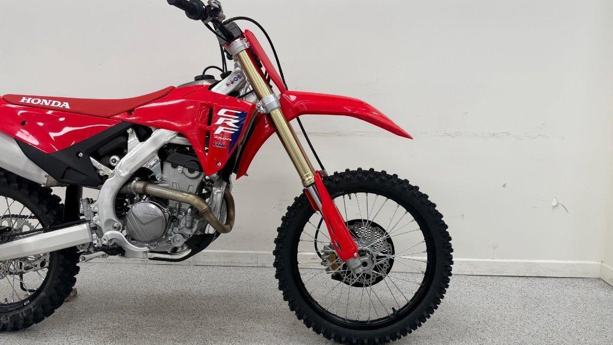 2025 HONDA CRF250R MOTOCROSS