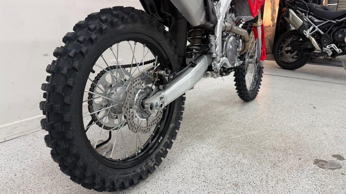 2025 HONDA CRF250R MOTOCROSS