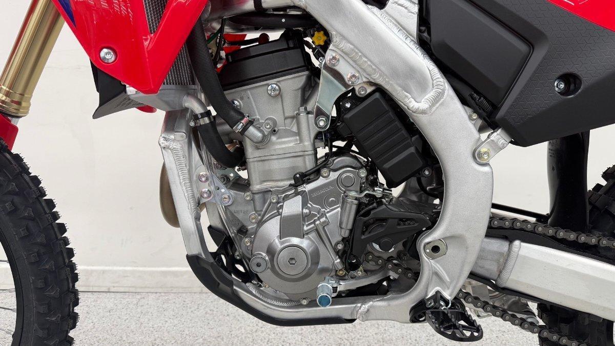 2025 HONDA CRF250R MOTOCROSS