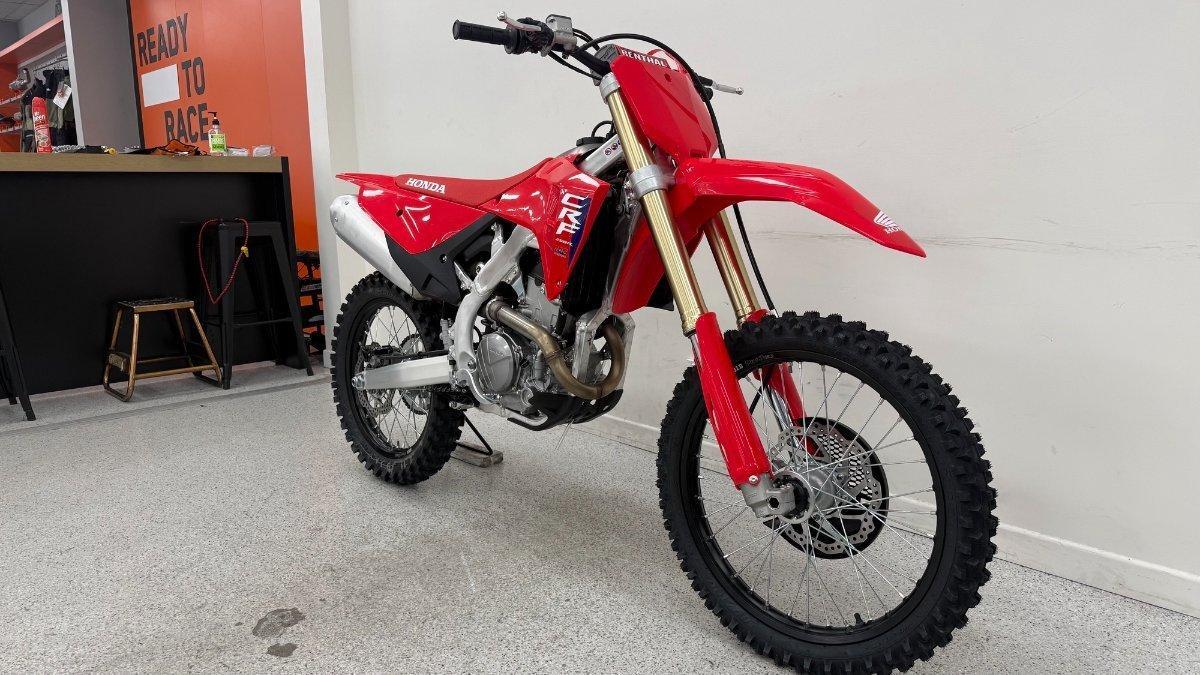2025 HONDA CRF250R MOTOCROSS