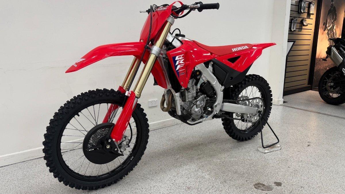 2025 HONDA CRF250R MOTOCROSS
