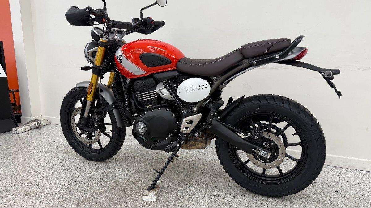 2026 TRIUMPH SCRAMBLER 400 XC ROAD