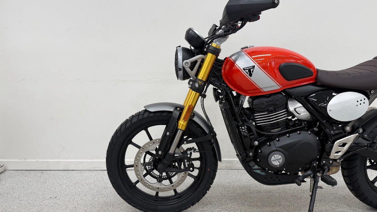 2026 TRIUMPH SCRAMBLER 400 XC ROAD