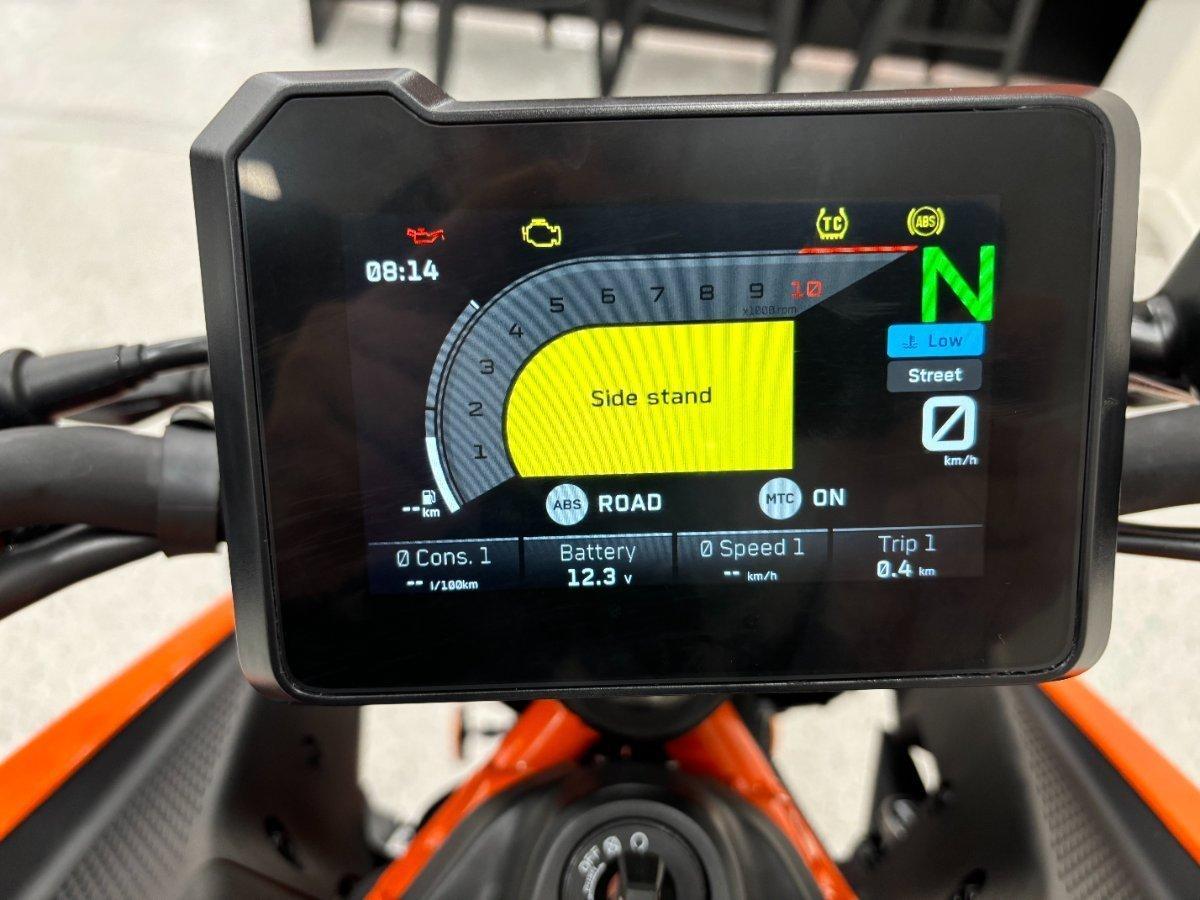 2025 KTM 390 DUKE ROAD