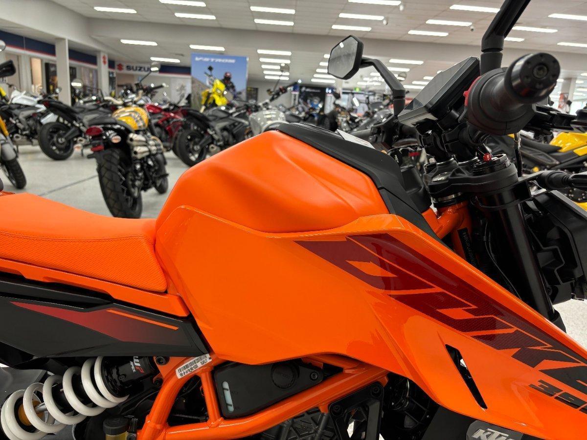 2025 KTM 390 DUKE ROAD
