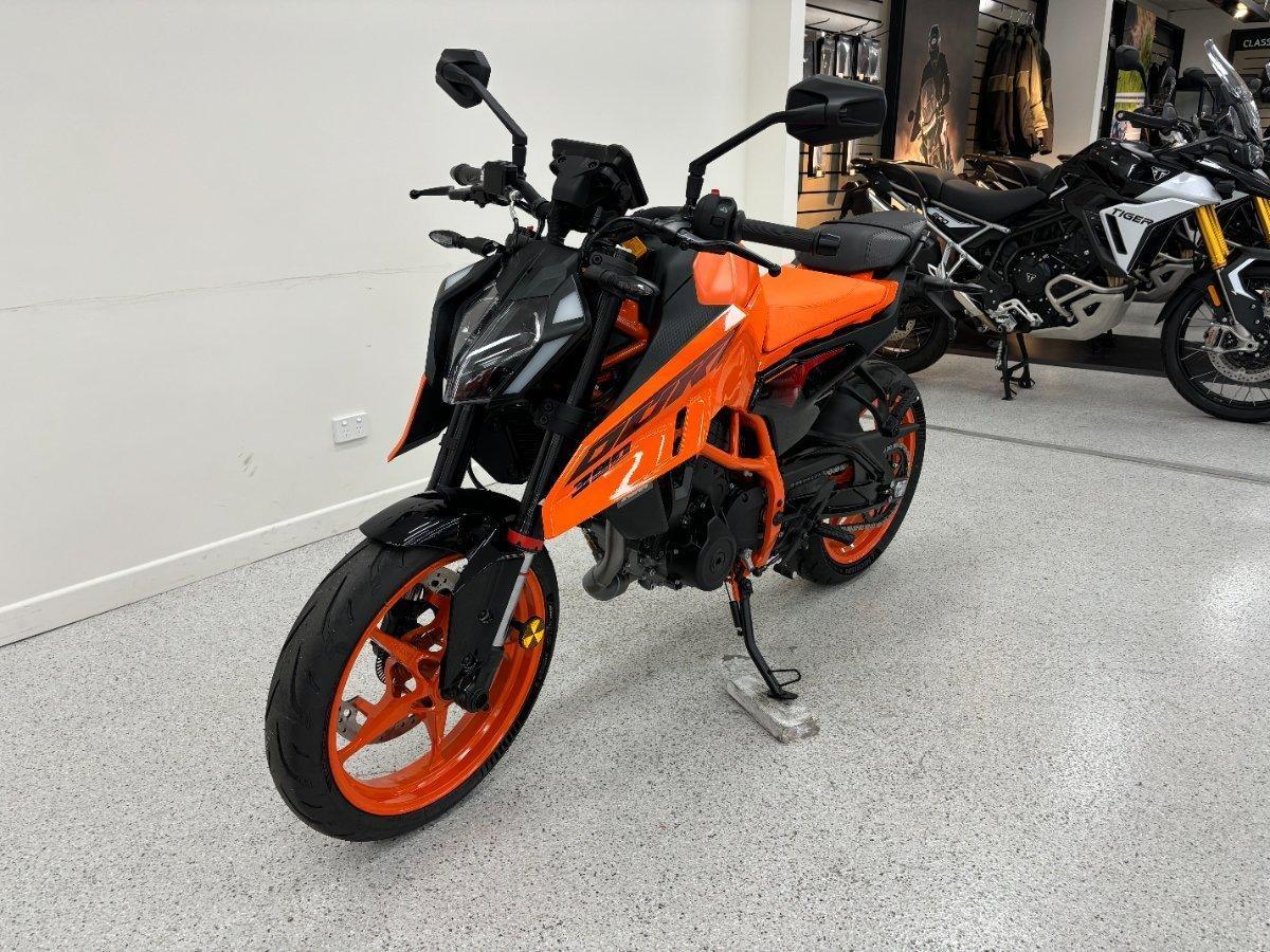 2025 KTM 390 DUKE ROAD