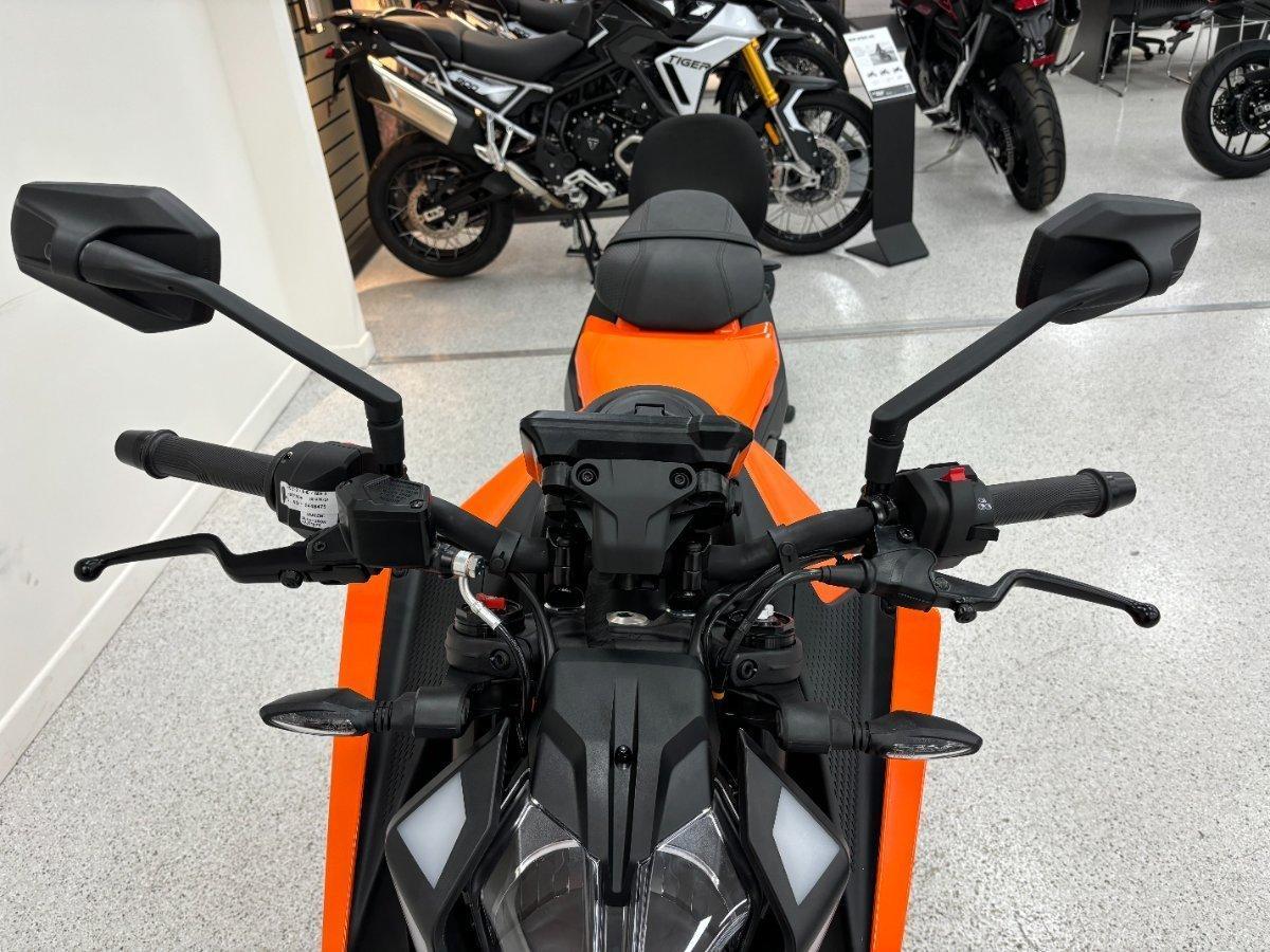2025 KTM 390 DUKE ROAD