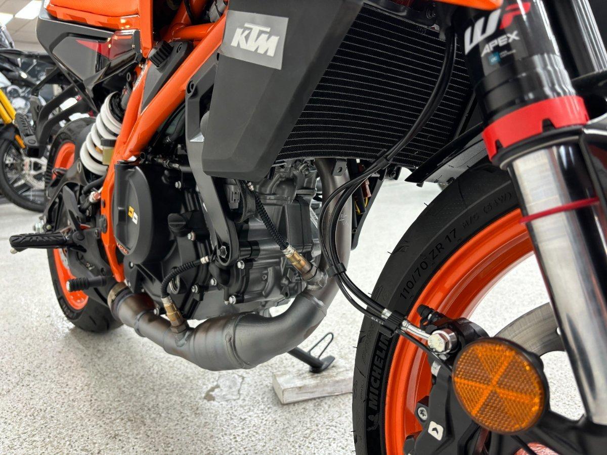 2025 KTM 390 DUKE ROAD