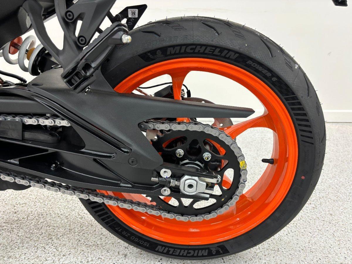 2025 KTM 390 DUKE ROAD