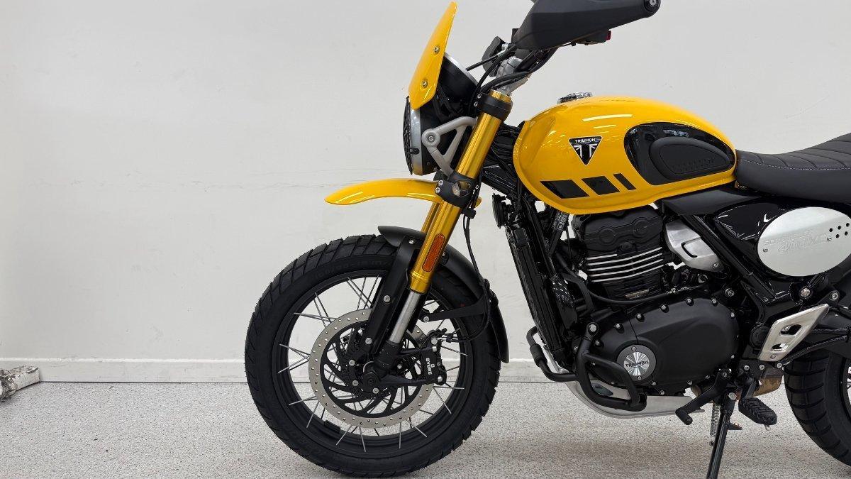 2025 TRIUMPH SCRAMBLER 400 XC ROAD