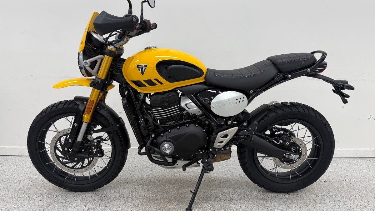 2025 TRIUMPH SCRAMBLER 400 XC ROAD