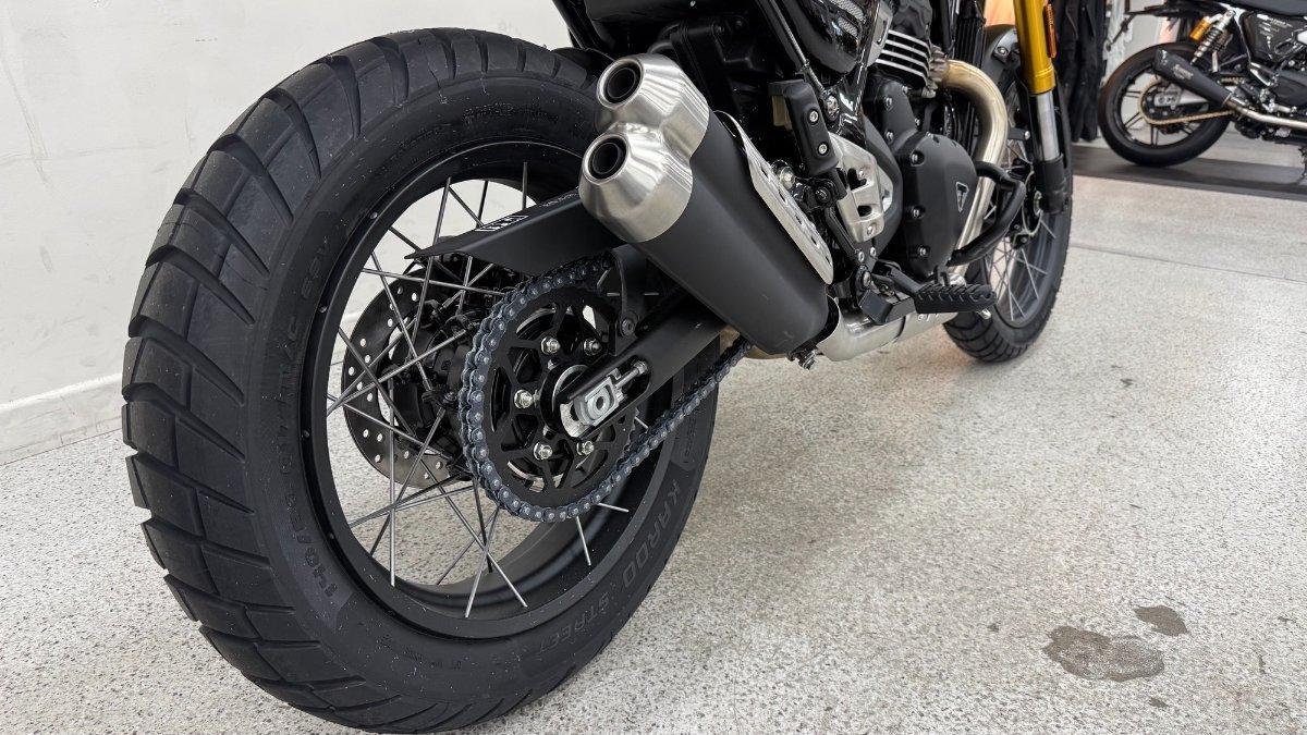 2025 TRIUMPH SCRAMBLER 400 XC ROAD