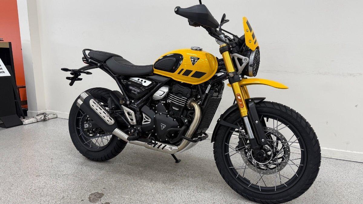 2025 TRIUMPH SCRAMBLER 400 XC ROAD