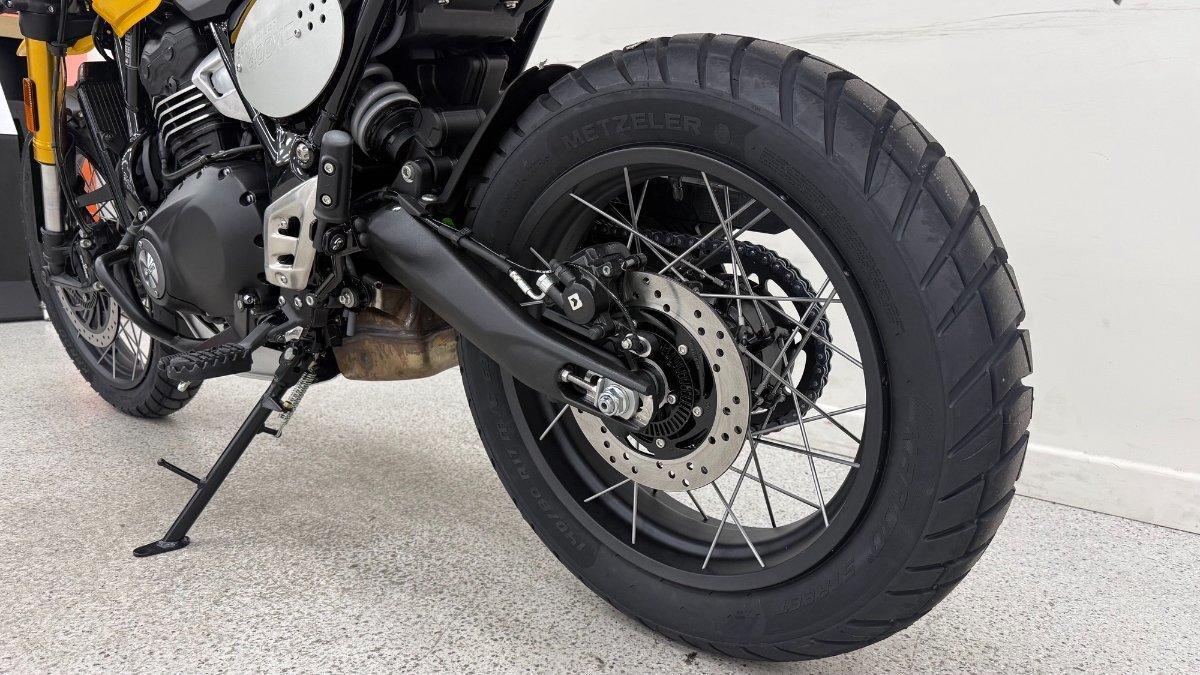 2025 TRIUMPH SCRAMBLER 400 XC ROAD