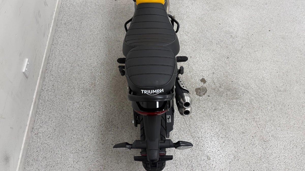 2025 TRIUMPH SCRAMBLER 400 XC ROAD