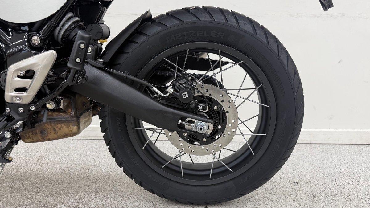 2025 TRIUMPH SCRAMBLER 400 XC ROAD