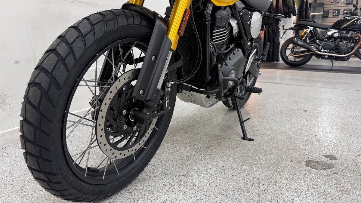 2025 TRIUMPH SCRAMBLER 400 XC ROAD