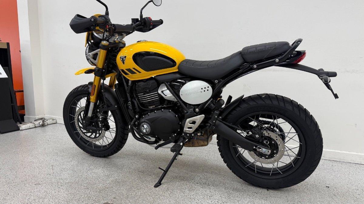 2025 TRIUMPH SCRAMBLER 400 XC ROAD