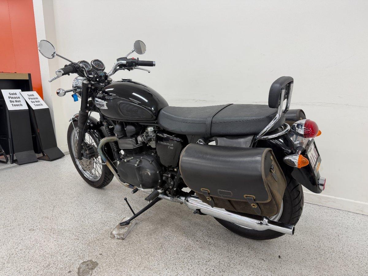 2013 TRIUMPH BONNEVILLE T100 ROAD