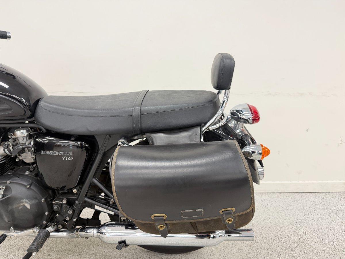 2013 TRIUMPH BONNEVILLE T100 ROAD