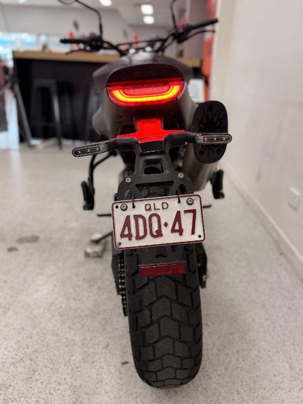 2024 HUSQVARNA SVARTPILEN 801 ROAD