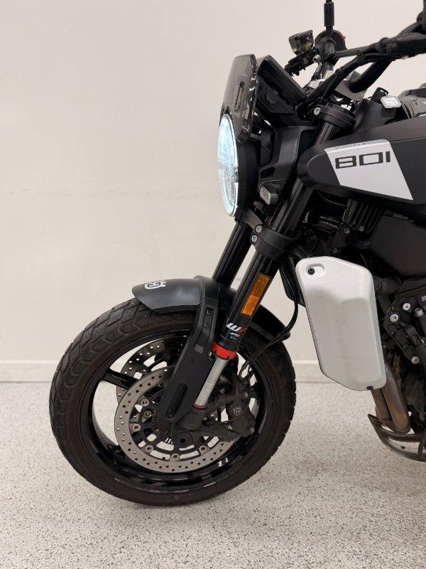 2024 HUSQVARNA SVARTPILEN 801 ROAD