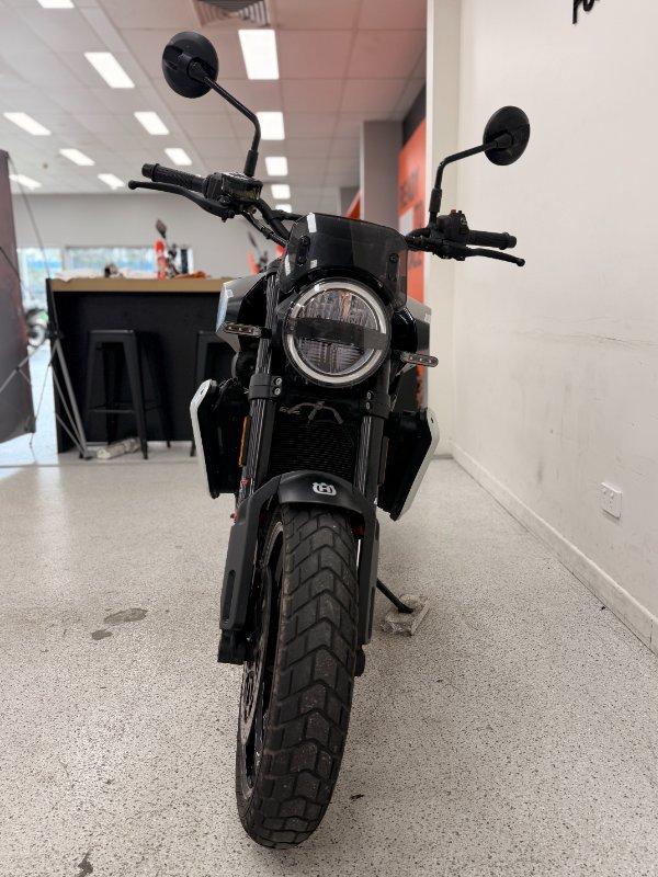 2024 HUSQVARNA SVARTPILEN 801 ROAD