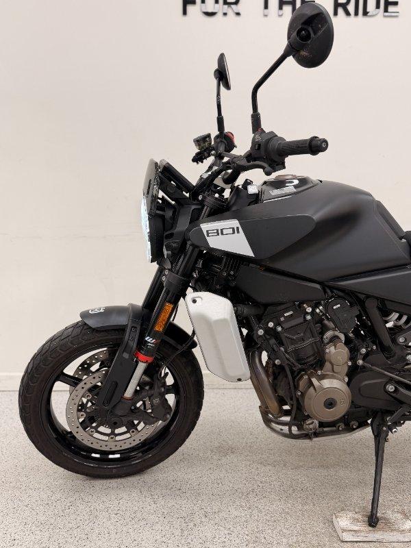 2024 HUSQVARNA SVARTPILEN 801 ROAD