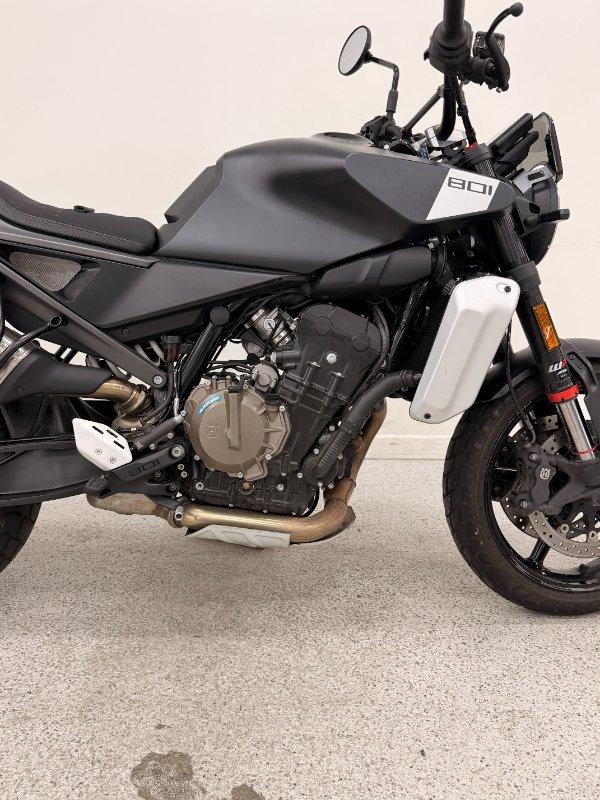 2024 HUSQVARNA SVARTPILEN 801 ROAD