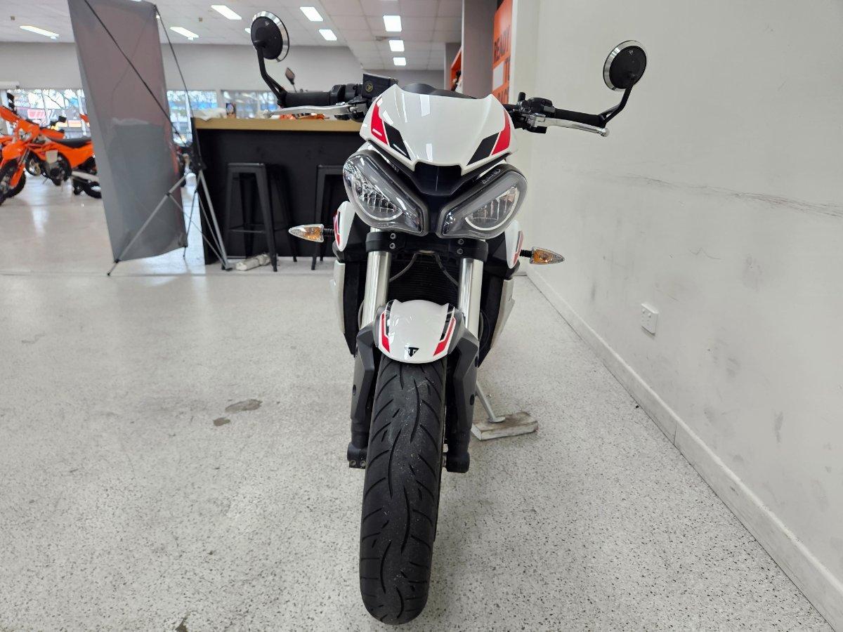 2022 TRIUMPH STREET TRIPLE S 660 LAMS ROAD