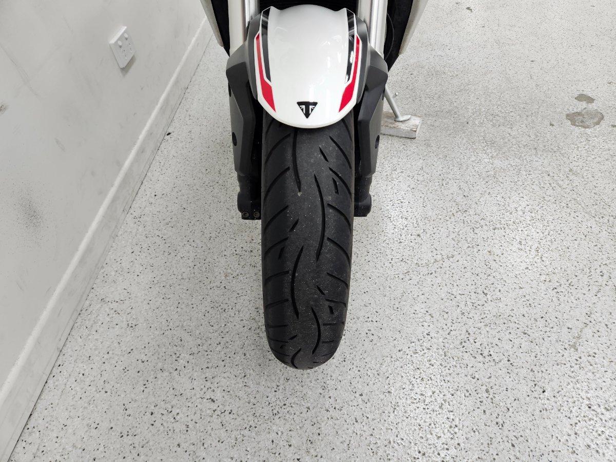 2022 TRIUMPH STREET TRIPLE S 660 LAMS ROAD