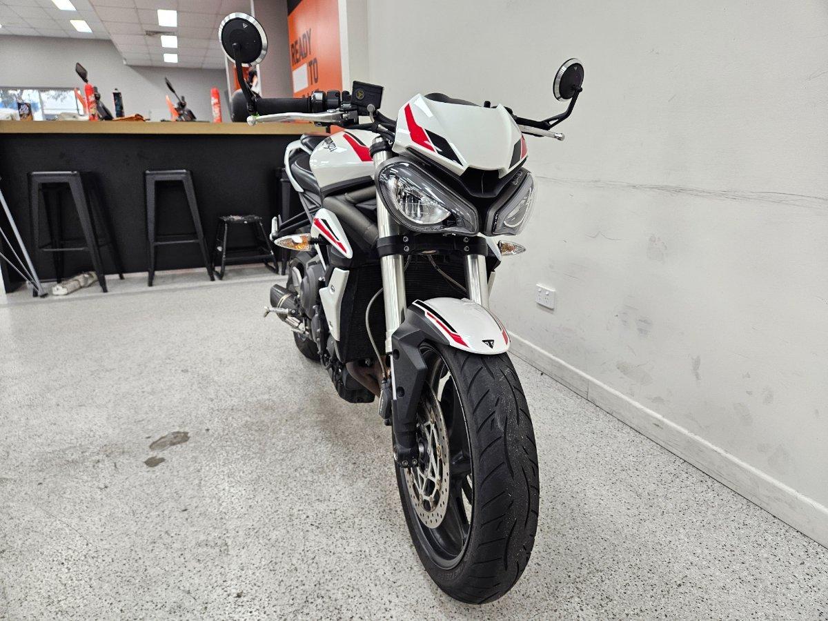 2022 TRIUMPH STREET TRIPLE S 660 LAMS ROAD