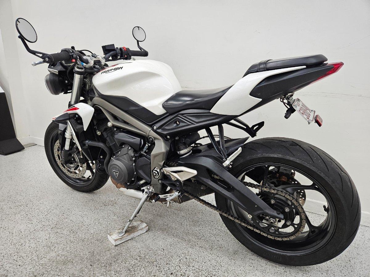 2022 TRIUMPH STREET TRIPLE S 660 LAMS ROAD