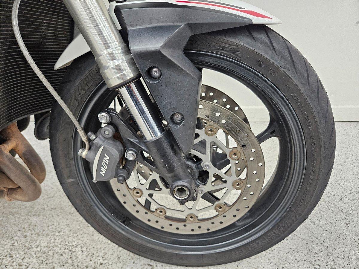 2022 TRIUMPH STREET TRIPLE S 660 LAMS ROAD