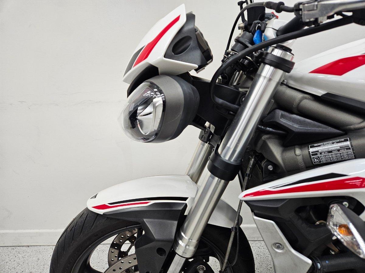 2022 TRIUMPH STREET TRIPLE S 660 LAMS ROAD