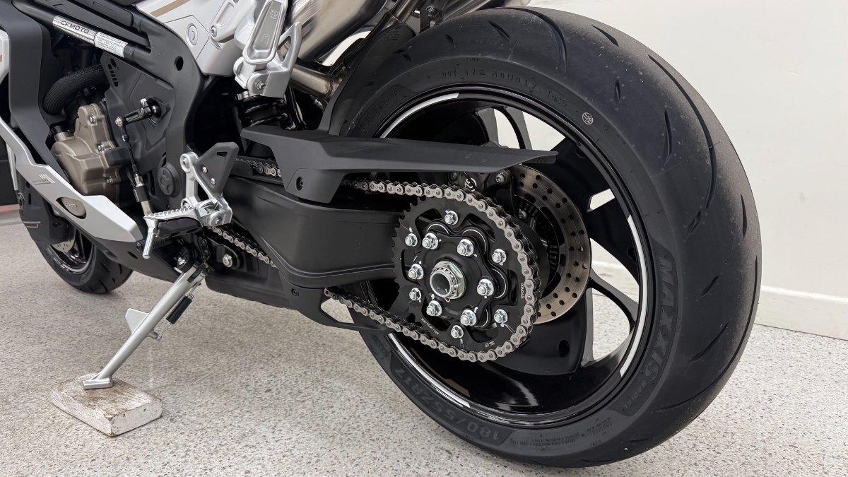 2026 CFMOTO 750 SR-S SPORTS