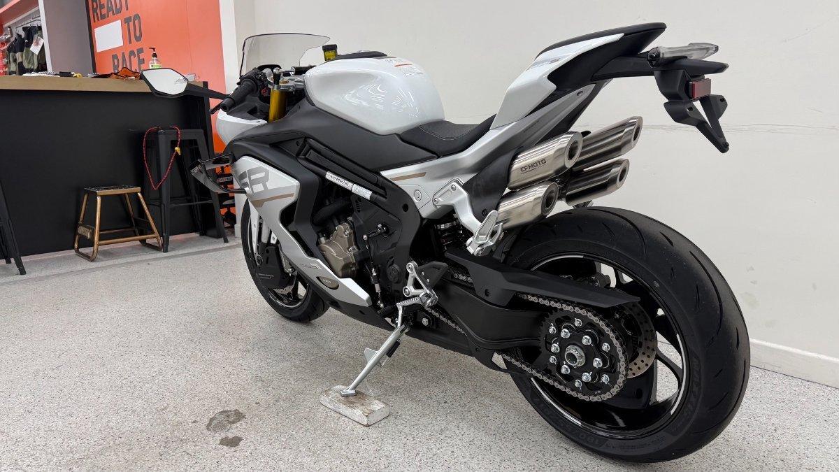 2026 CFMOTO 750 SR-S SPORTS
