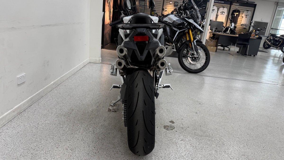 2026 CFMOTO 750 SR-S SPORTS