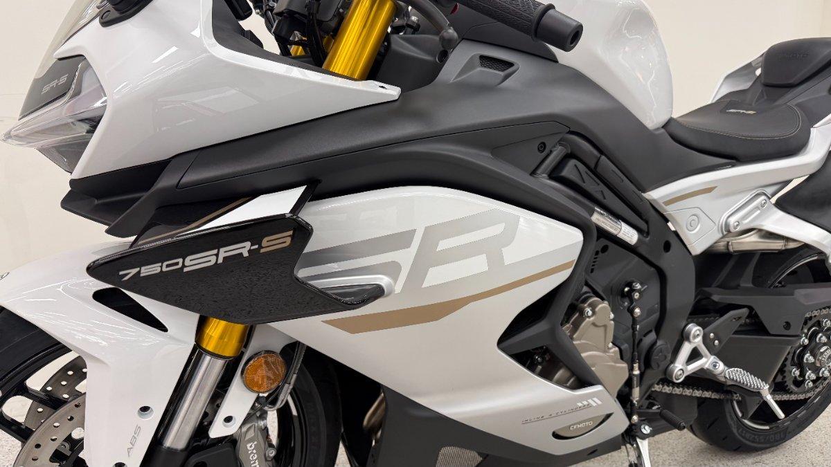 2026 CFMOTO 750 SR-S SPORTS