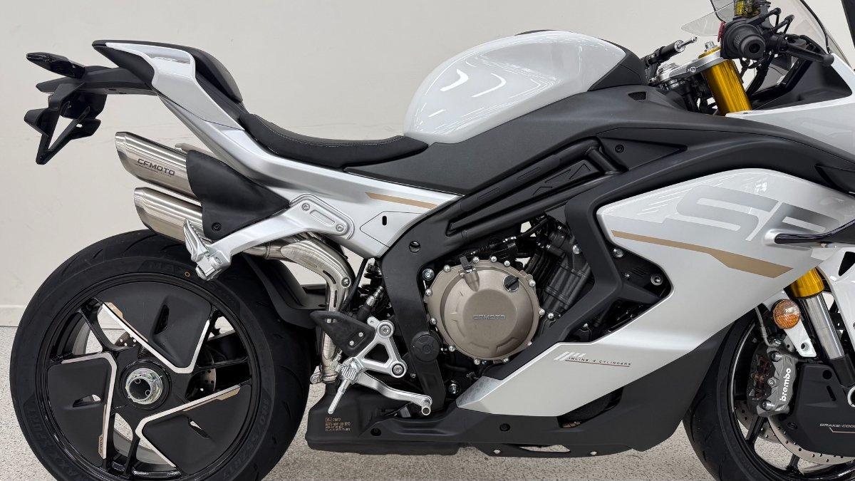 2026 CFMOTO 750 SR-S SPORTS