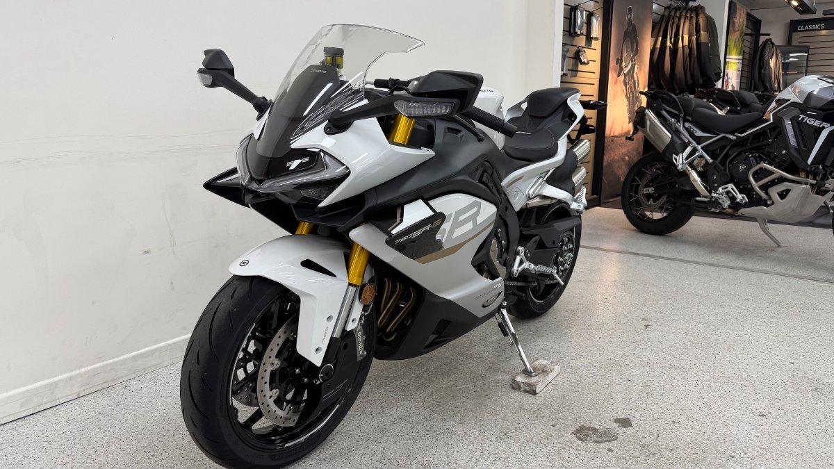 2026 CFMOTO 750 SR-S SPORTS