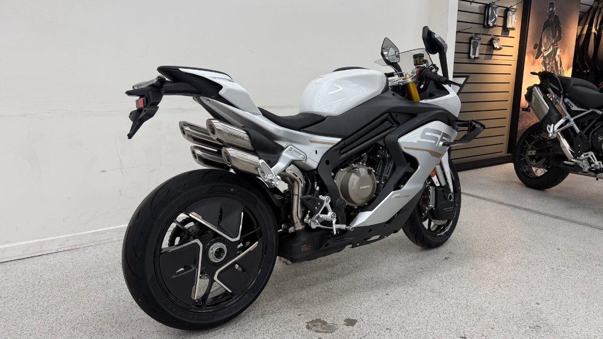 2026 CFMOTO 750 SR-S SPORTS