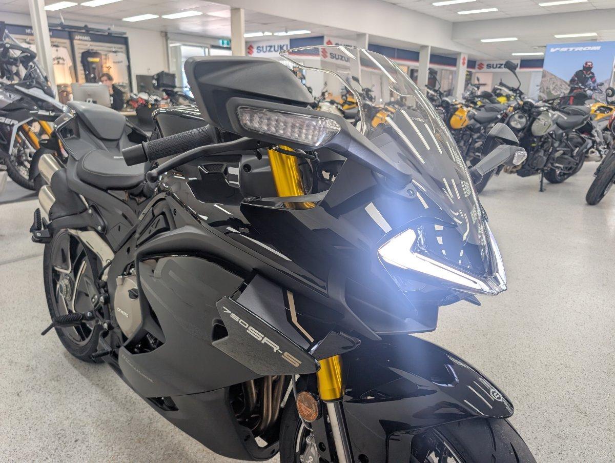 2026 CFMOTO 750 SR-S SPORTS
