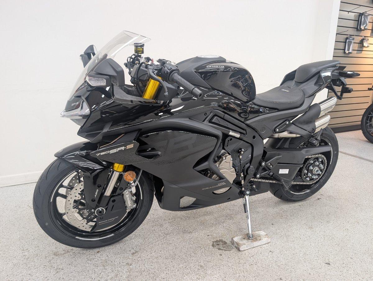 2026 CFMOTO 750 SR-S SPORTS