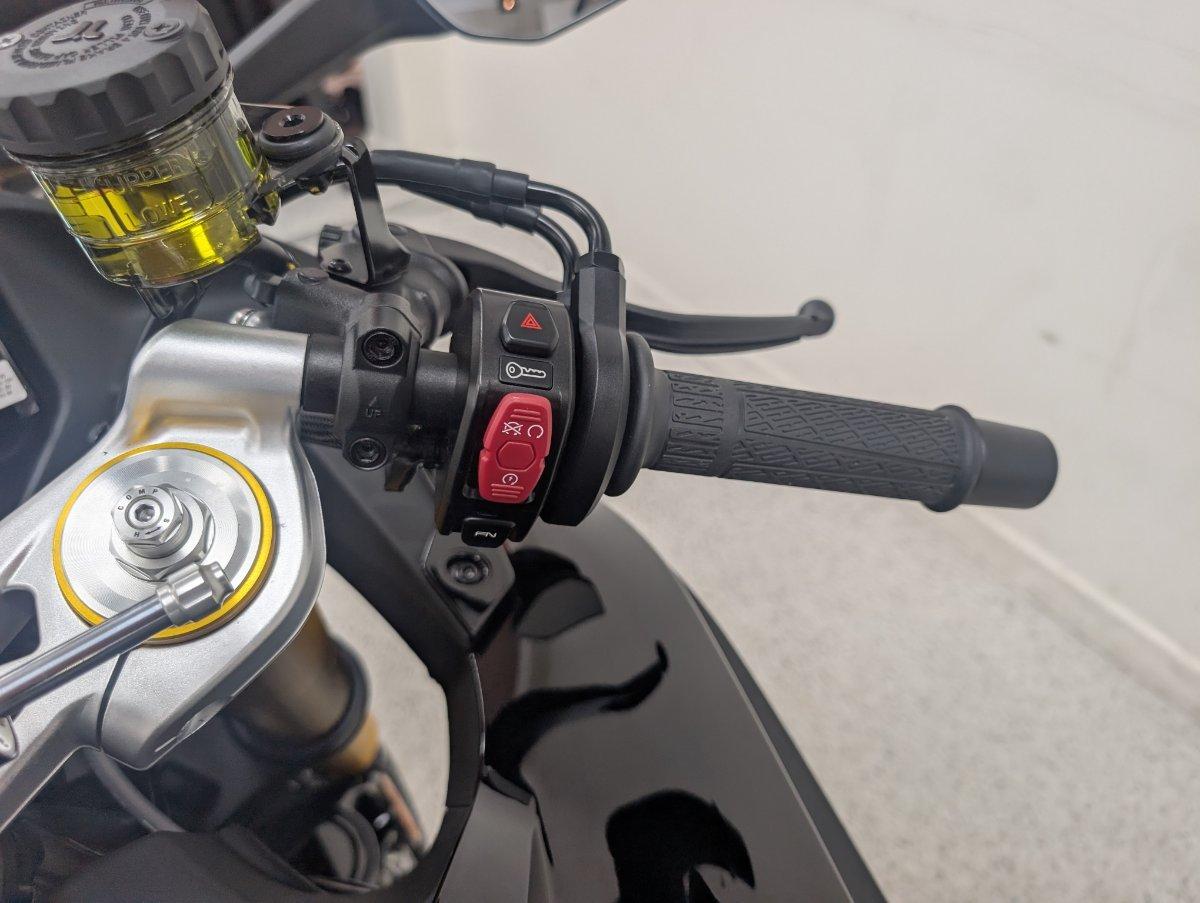 2026 CFMOTO 750 SR-S SPORTS